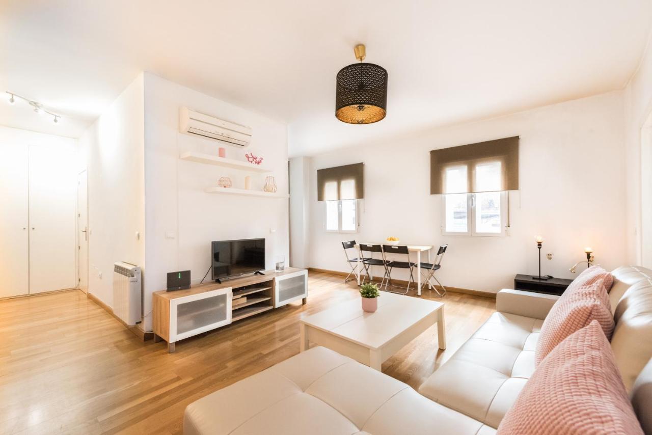 Apartamento Centro De Madridアパートメント エクステリア 写真