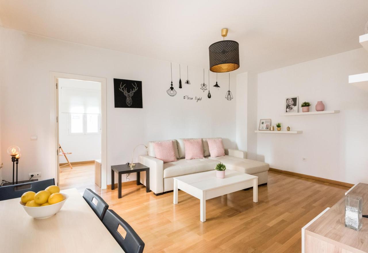 Apartamento Centro De Madridアパートメント エクステリア 写真
